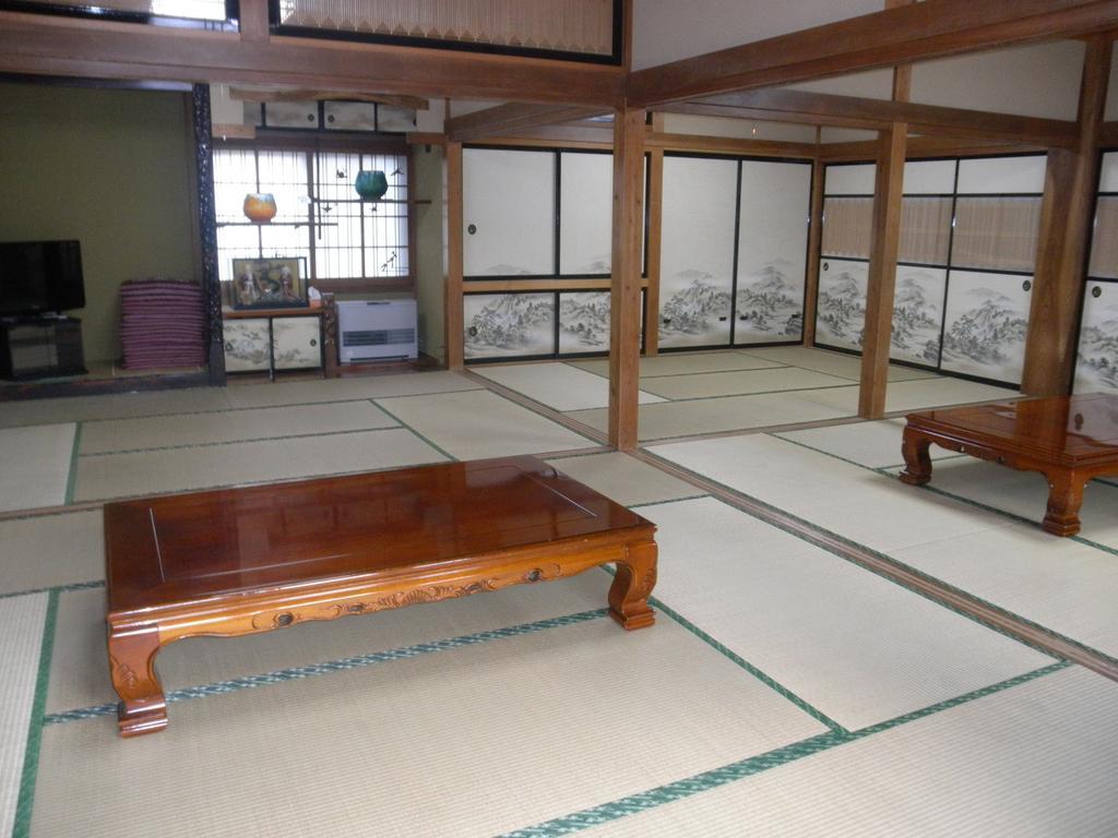 Haranoya Hotel Oshino Exterior photo